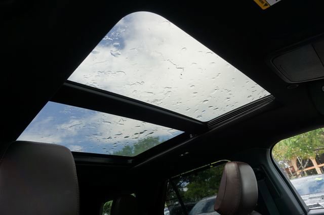 Certified 2023 Ford Explorer Platinum w/ Technology Package AWD/4WD image 13