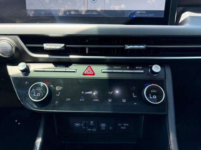 Used 2024 Hyundai Sonata SEL w/ Convenience Package FWD image 17