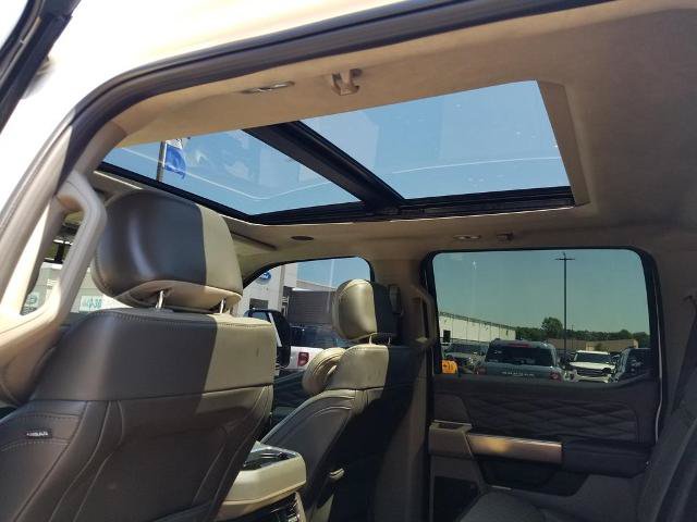 Certified 2025 Ford F250 Platinum w/ Platinum Plus Package AWD/4WD image 16
