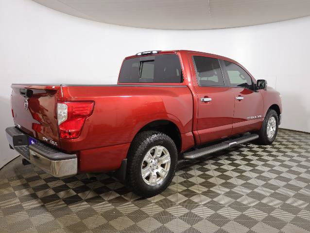 Used 2019 Nissan Titan SV AWD/4WD image 5