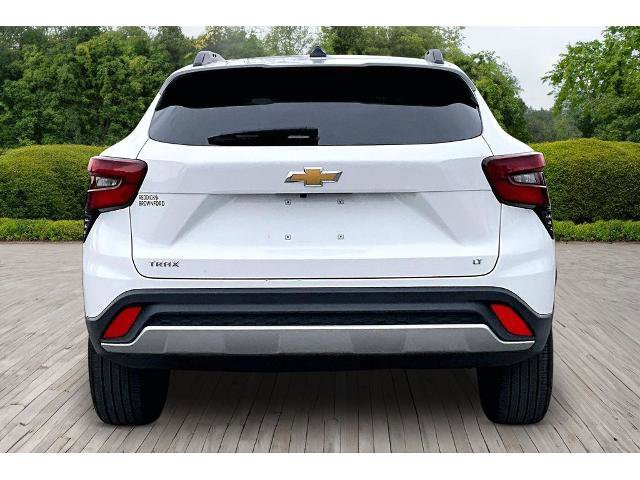 Used 2025 Chevrolet Trax LT image 4