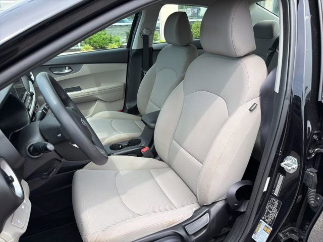 Used 2020 Kia Forte LXS FWD image 11