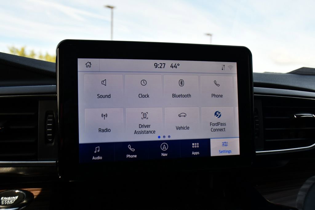 Certified 2024 Ford Explorer Limited AWD/4WD image 35