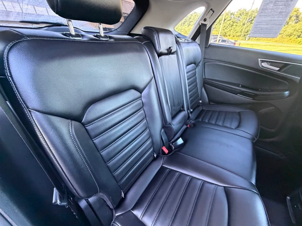 Certified 2019 Ford Edge SEL w/ Equipment Group 201A AWD/4WD image 41
