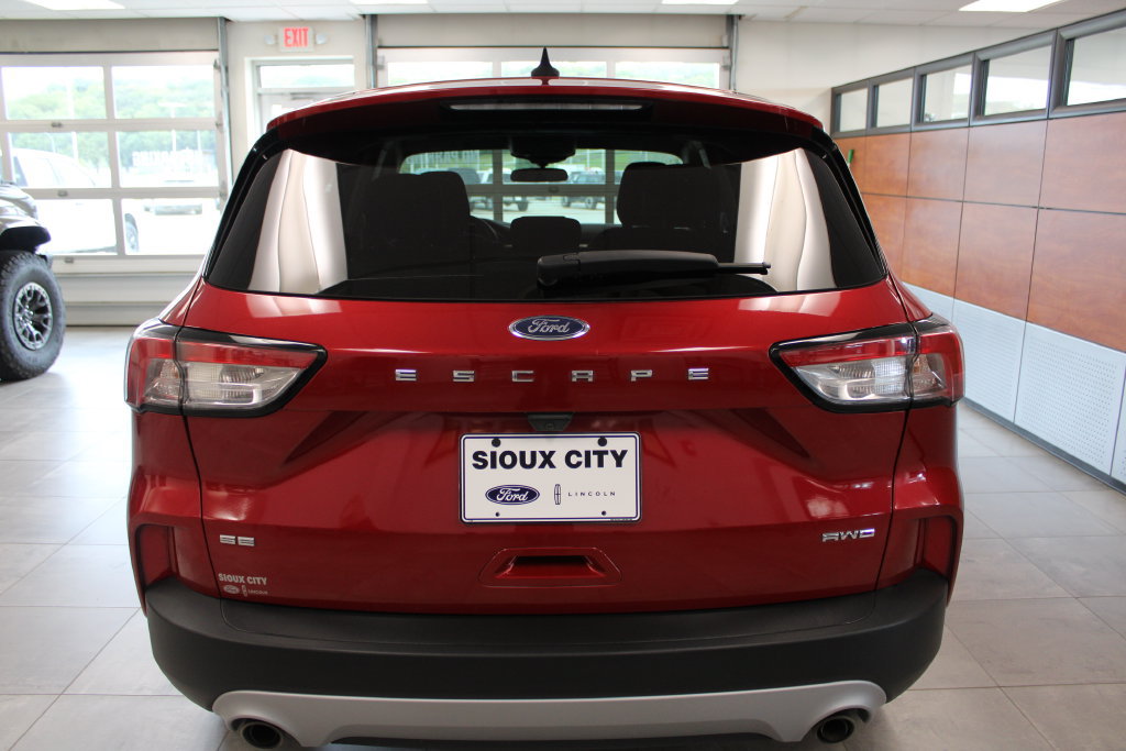 Certified 2022 Ford Escape SE w/ Convenience Package AWD/4WD image 5