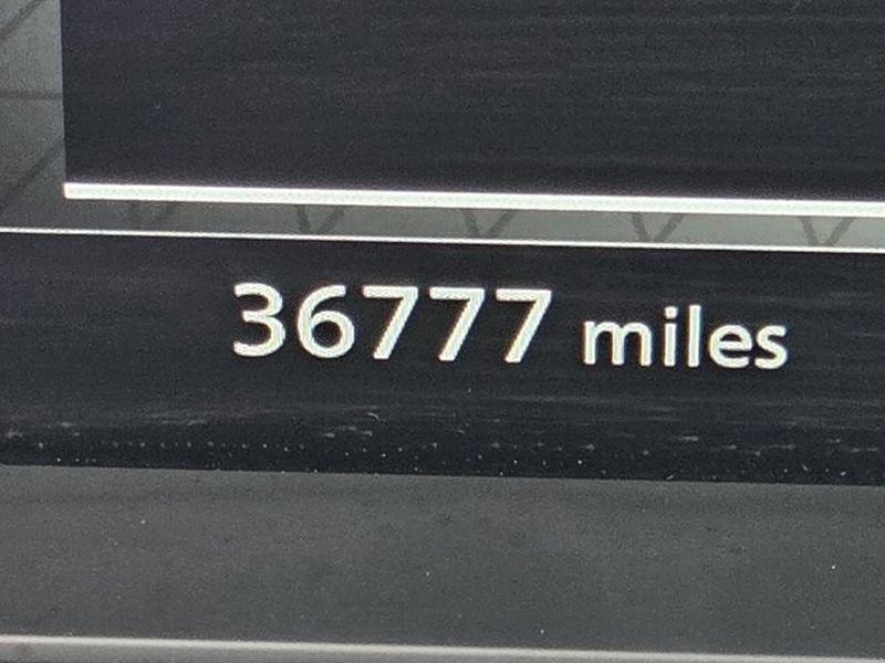 Used 2024 Nissan Pathfinder Platinum FWD image 33