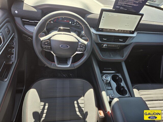 Certified 2025 Ford Explorer ST-Line w/ Premium Package RWD image 13