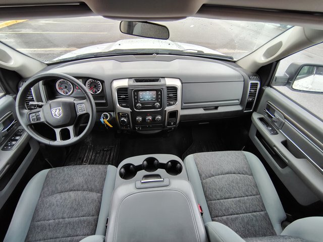 Used 2019 RAM 1500 Classic SLT w/ Protection Group AWD/4WD image 2