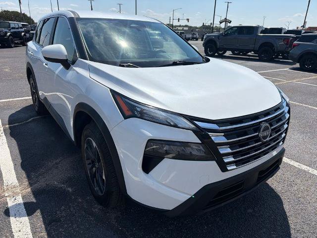 Used 2025 Nissan Rogue SV AWD/4WD image 4