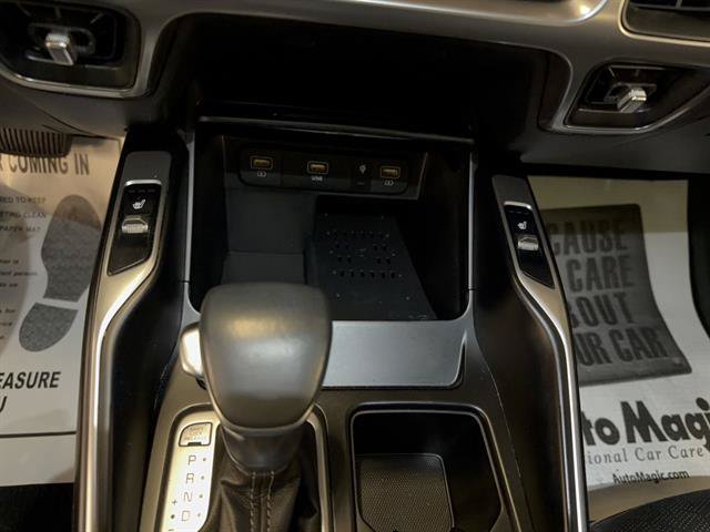 Used 2023 Kia Sorento S w/ Panoramic Sunroof Package AWD/4WD image 10