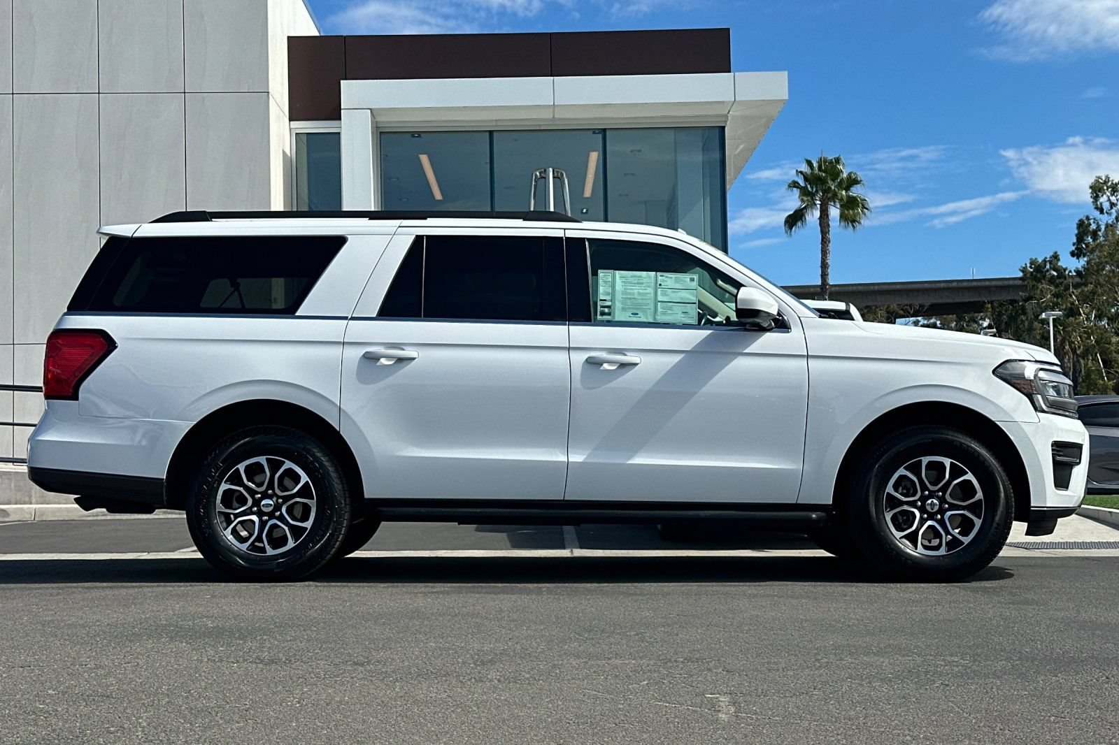 Certified 2024 Ford Expedition Max XLT RWD image 2