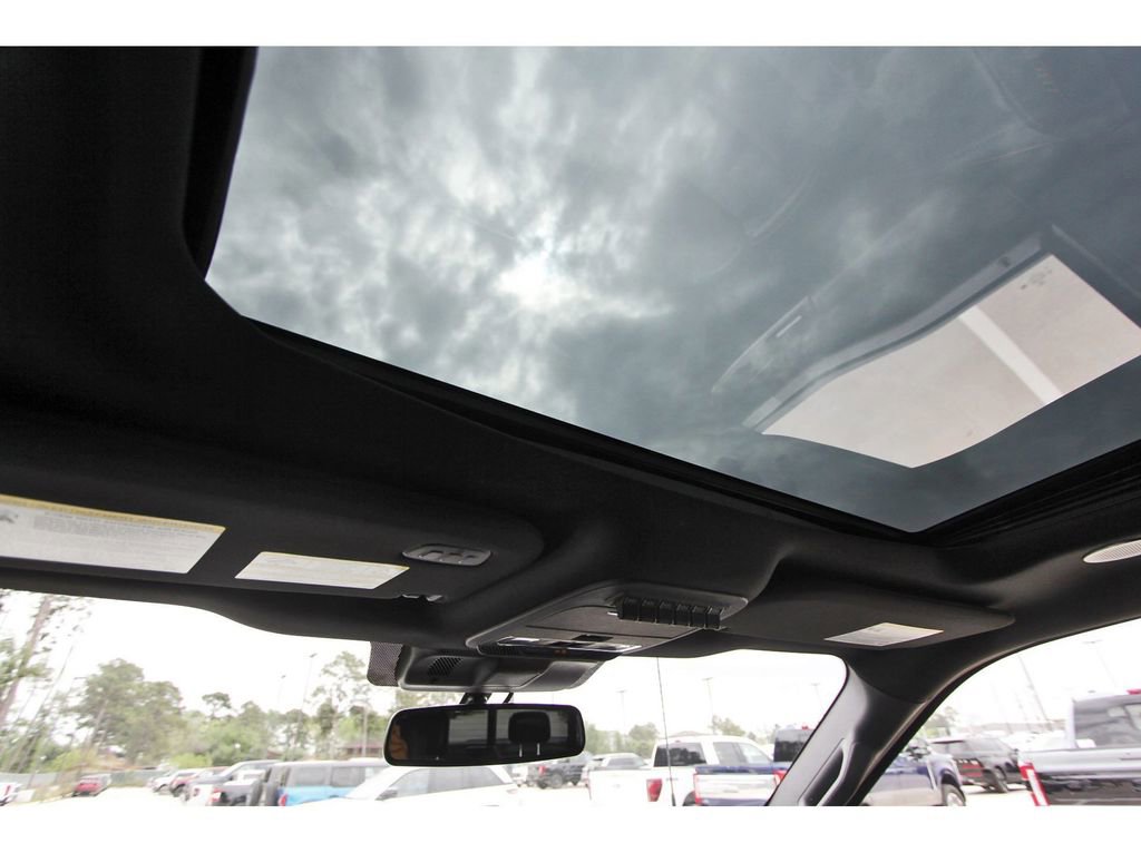 Certified 2022 Ford F150 Tremor w/ Equipment Group 402A High image 29