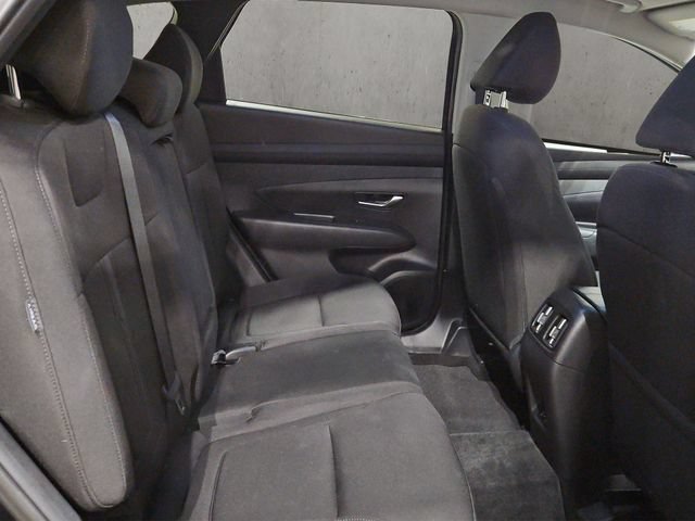 Used 2025 Hyundai Tucson SEL AWD/4WD image 17