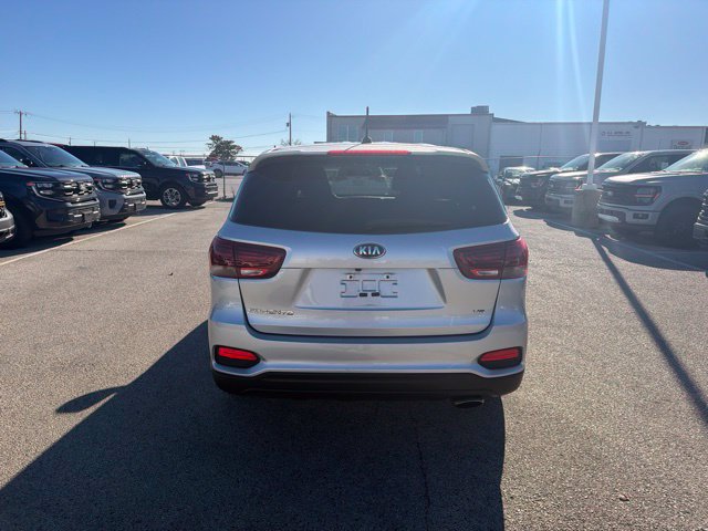 Used 2019 Kia Sorento AWD V6 image 6
