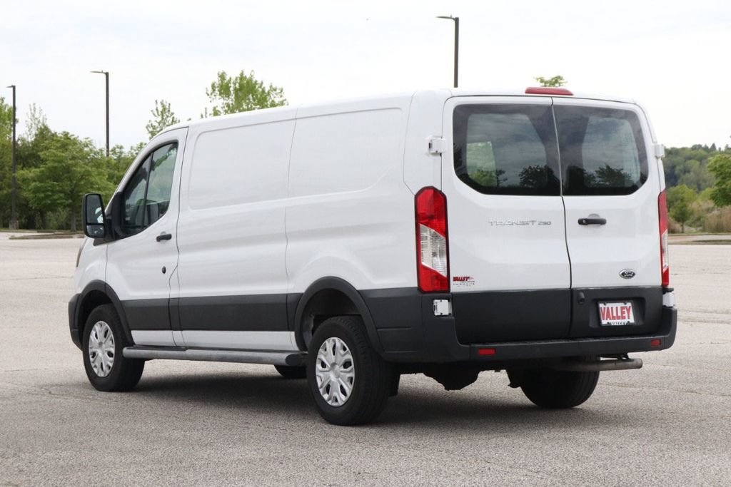Certified 2025 Ford Transit 250 Low Roof w/ Exterior Upgrade Package RWD image 6