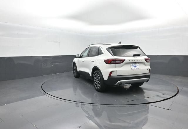 Certified 2024 Ford Escape SE FWD image 5