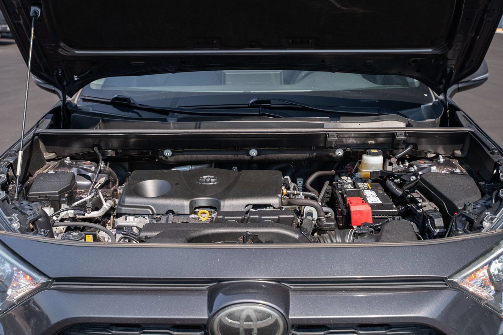 Used 2020 Toyota RAV4 XLE Premium FWD image 22