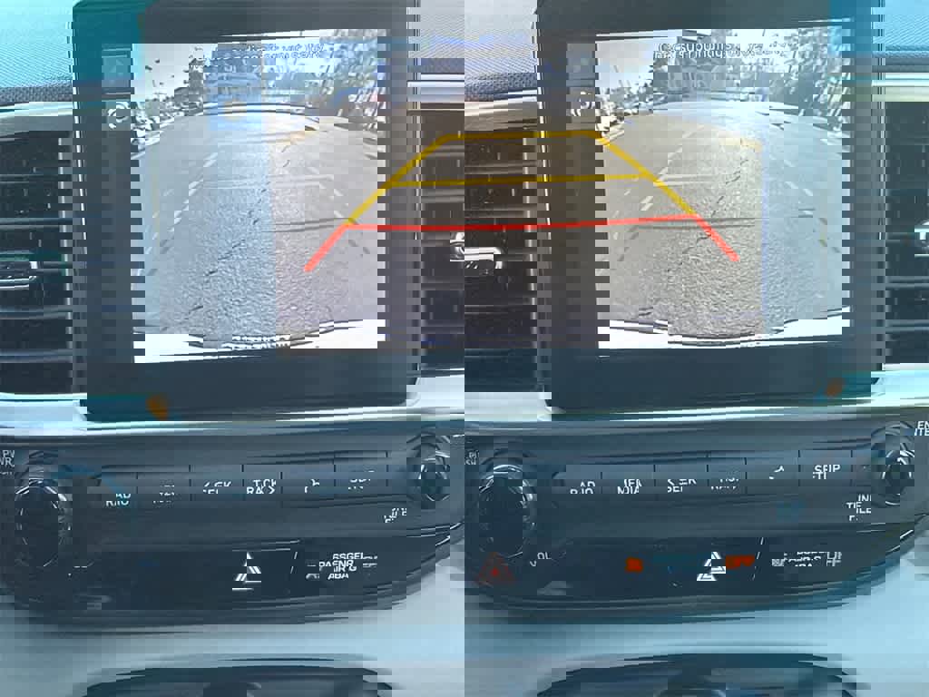 Used 2023 Hyundai Venue SEL image 27