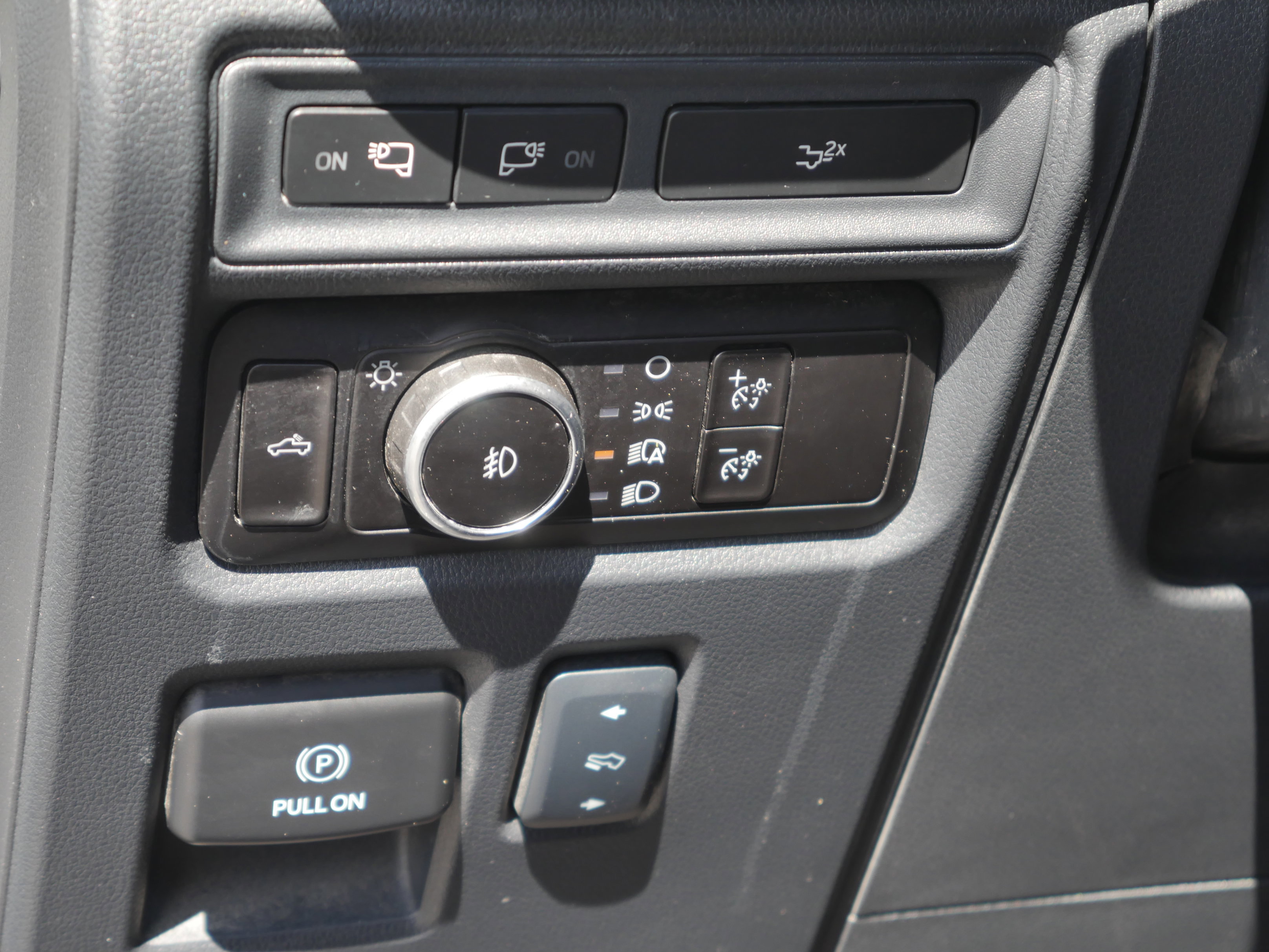 Certified 2024 Ford F150 Lariat w/ Tow/Haul Package image 12