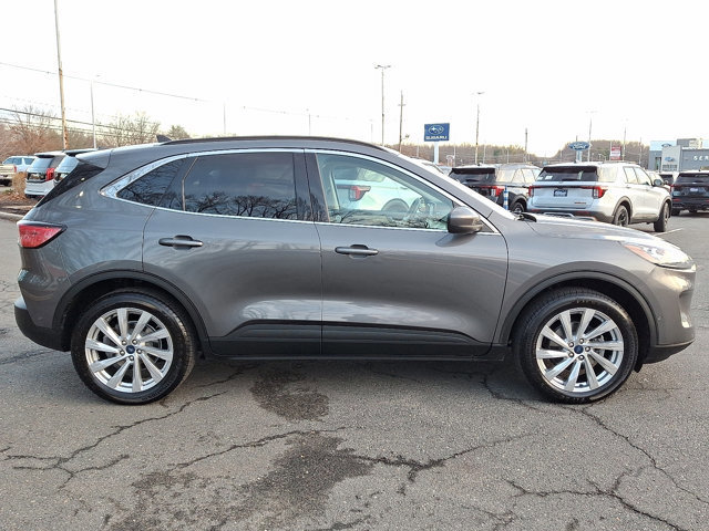 Certified 2022 Ford Escape Titanium w/ Titanium Elite Package image 3