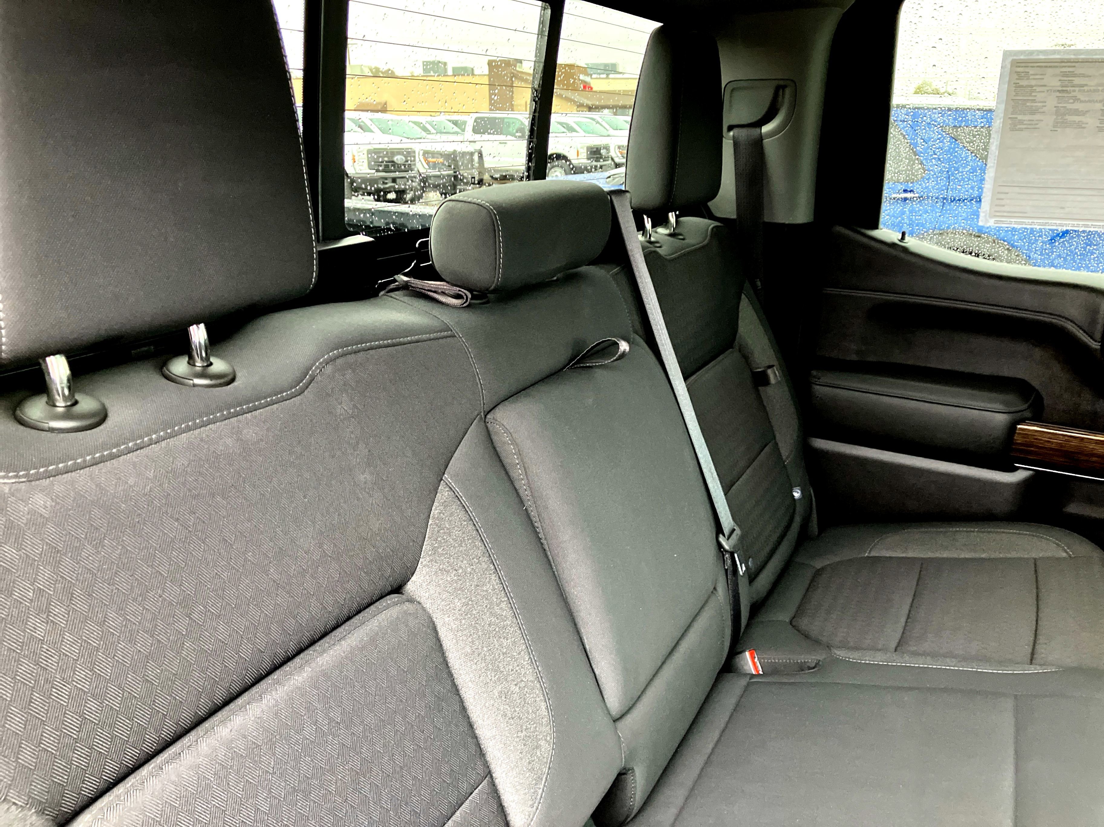 Used 2020 GMC Sierra 1500 Elevation w/ Elevation Value Package image 34