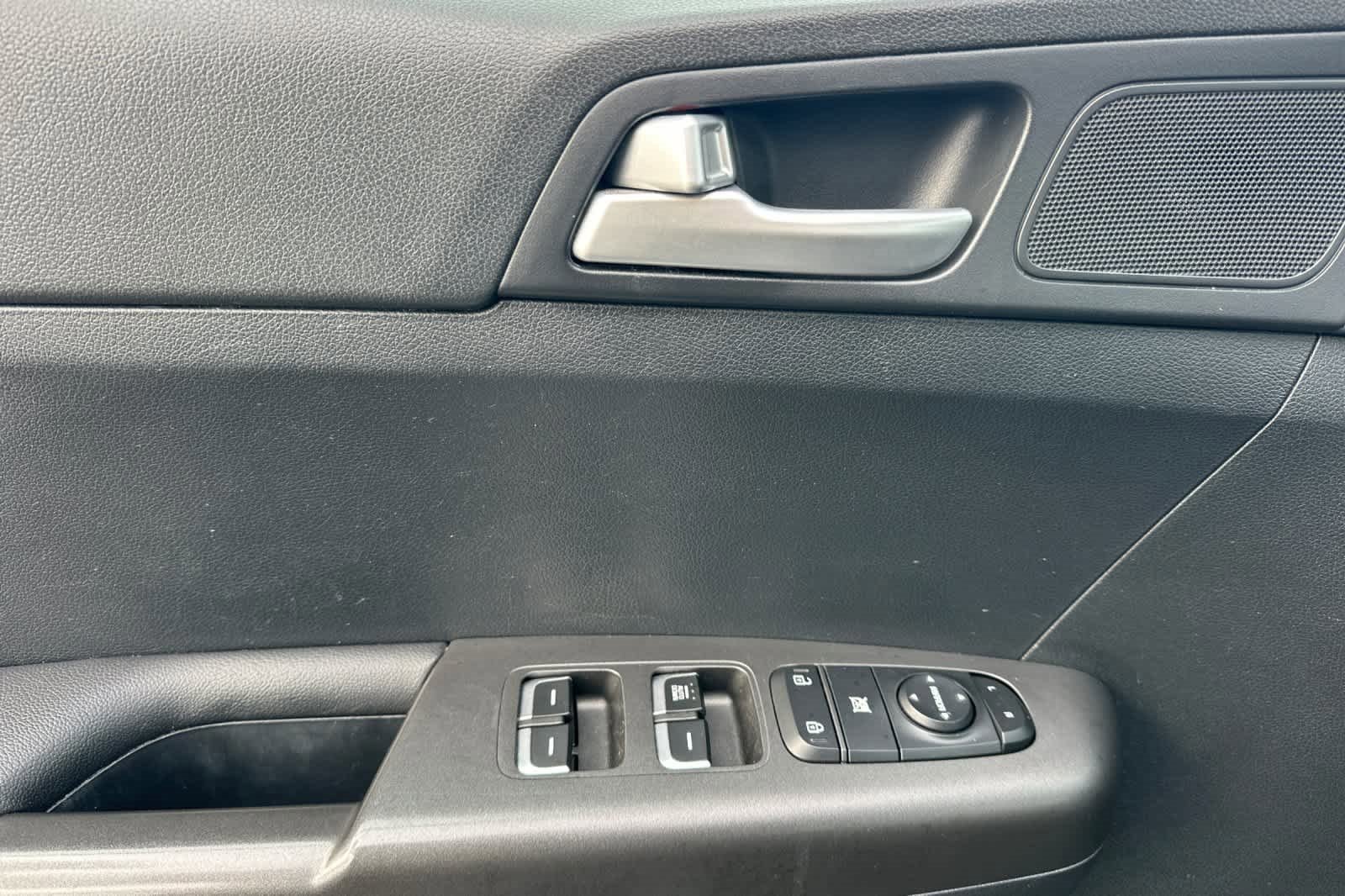 Used 2022 Kia Sportage LX image 13