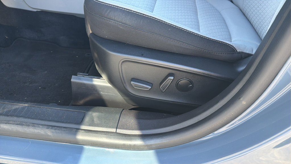 Certified 2023 Ford Escape Active FWD image 28