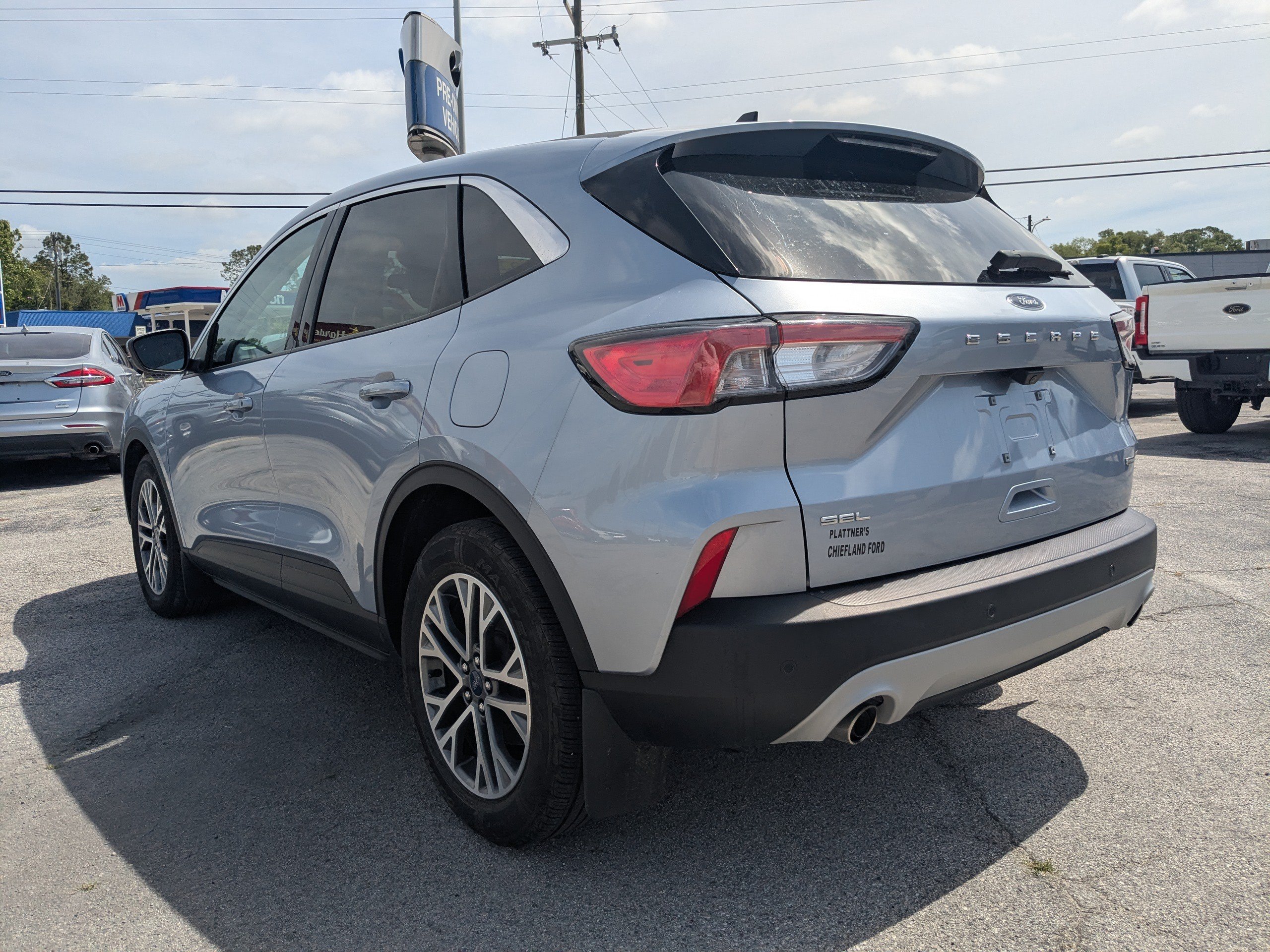 Certified 2022 Ford Escape SEL w/ Technology Package FWD image 6
