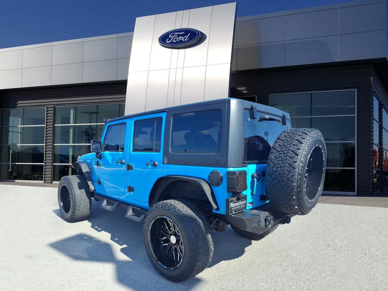Used 2017 Jeep Wrangler Unlimited Sport AWD/4WD image 3