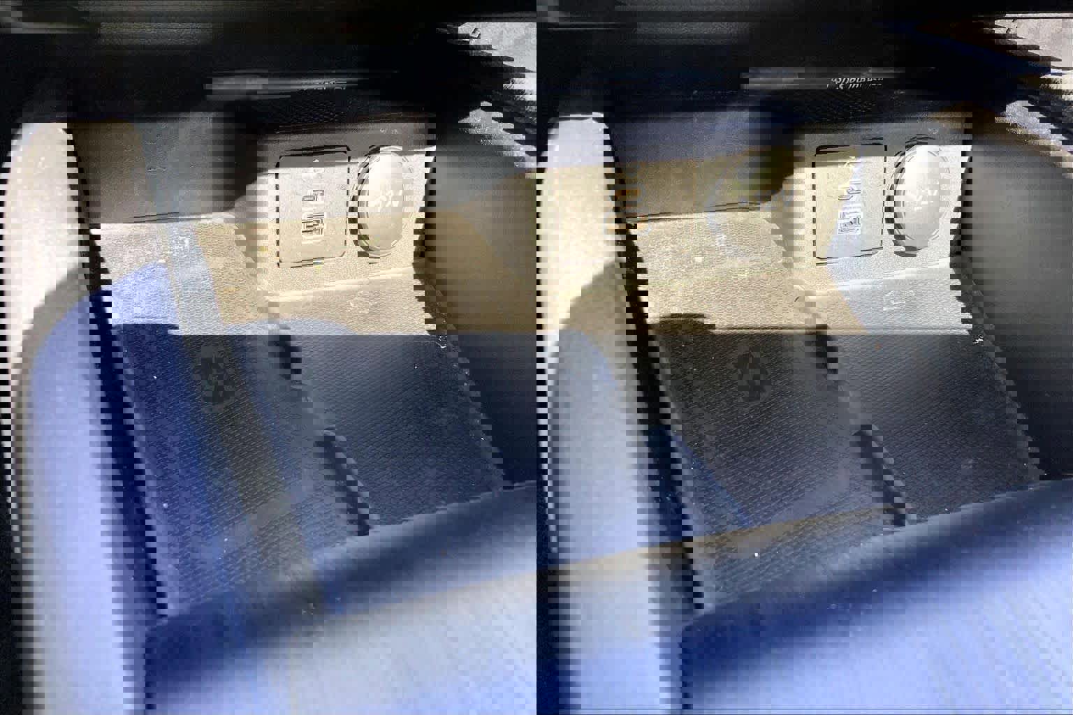 Certified 2025 Ford Escape Platinum image 35