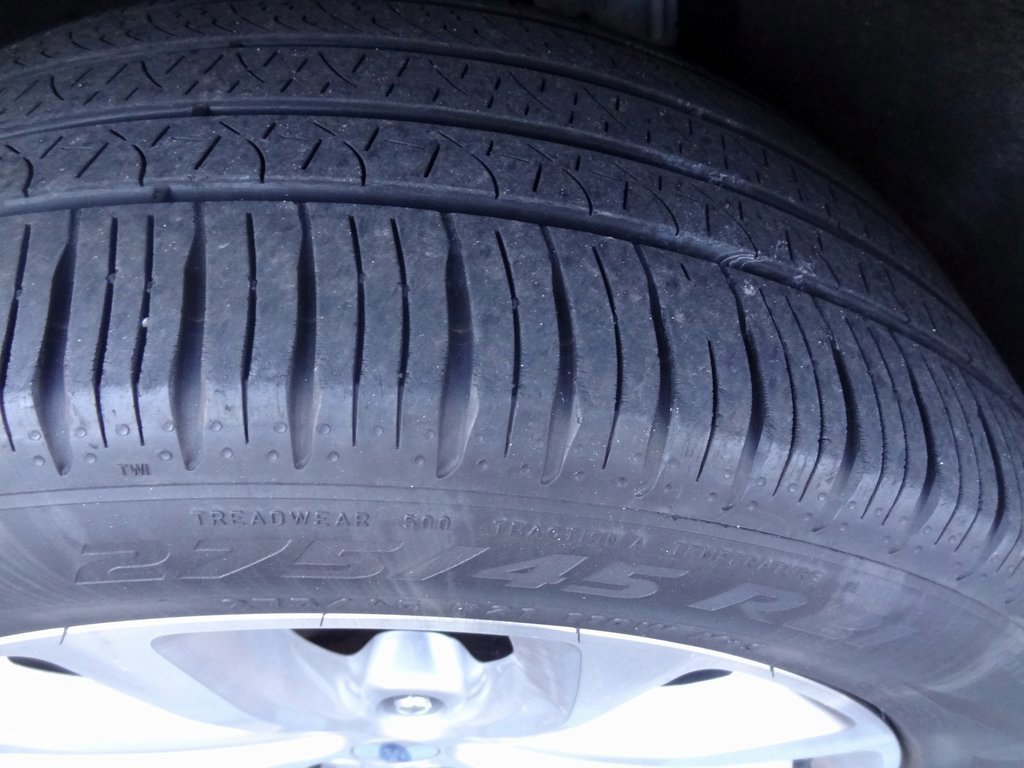 Certified 2022 Ford Explorer Platinum w/ Equipment Group 601A image 17