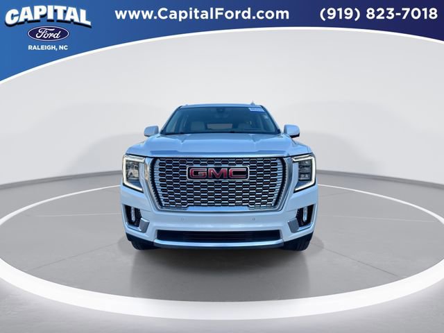 Used 2021 GMC Yukon XL Denali w/ Denali Premium Package image 9