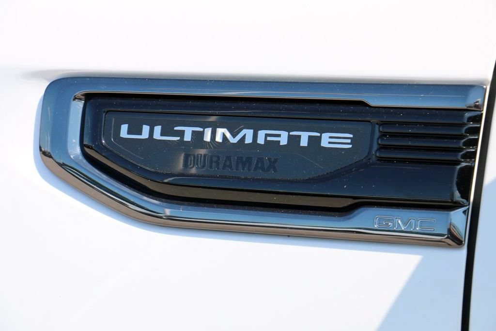 Used 2022 GMC Sierra 1500 Denali Ultimate AWD/4WD image 11