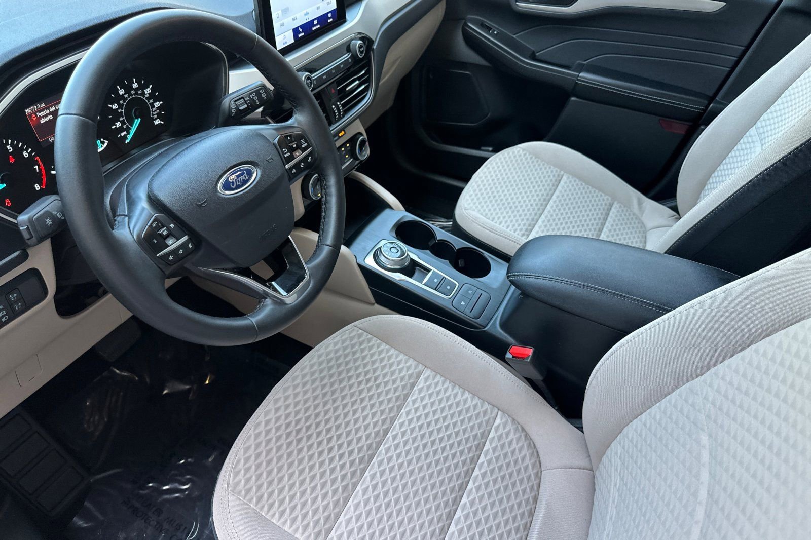 Certified 2022 Ford Escape SE w/ SE Sport Appearance Package FWD image 10