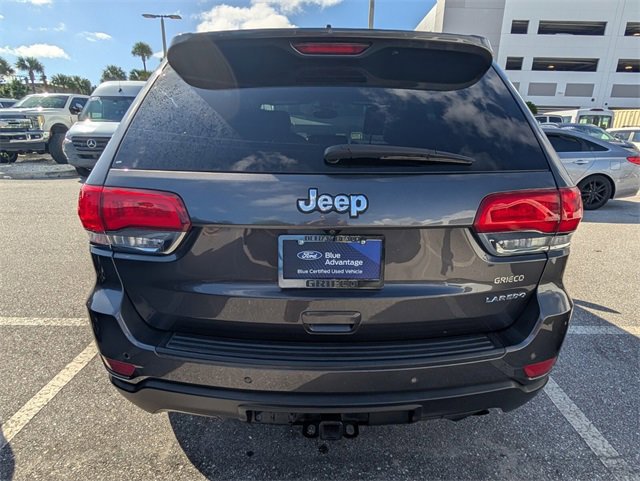 Used 2018 Jeep Grand Cherokee Laredo image 2