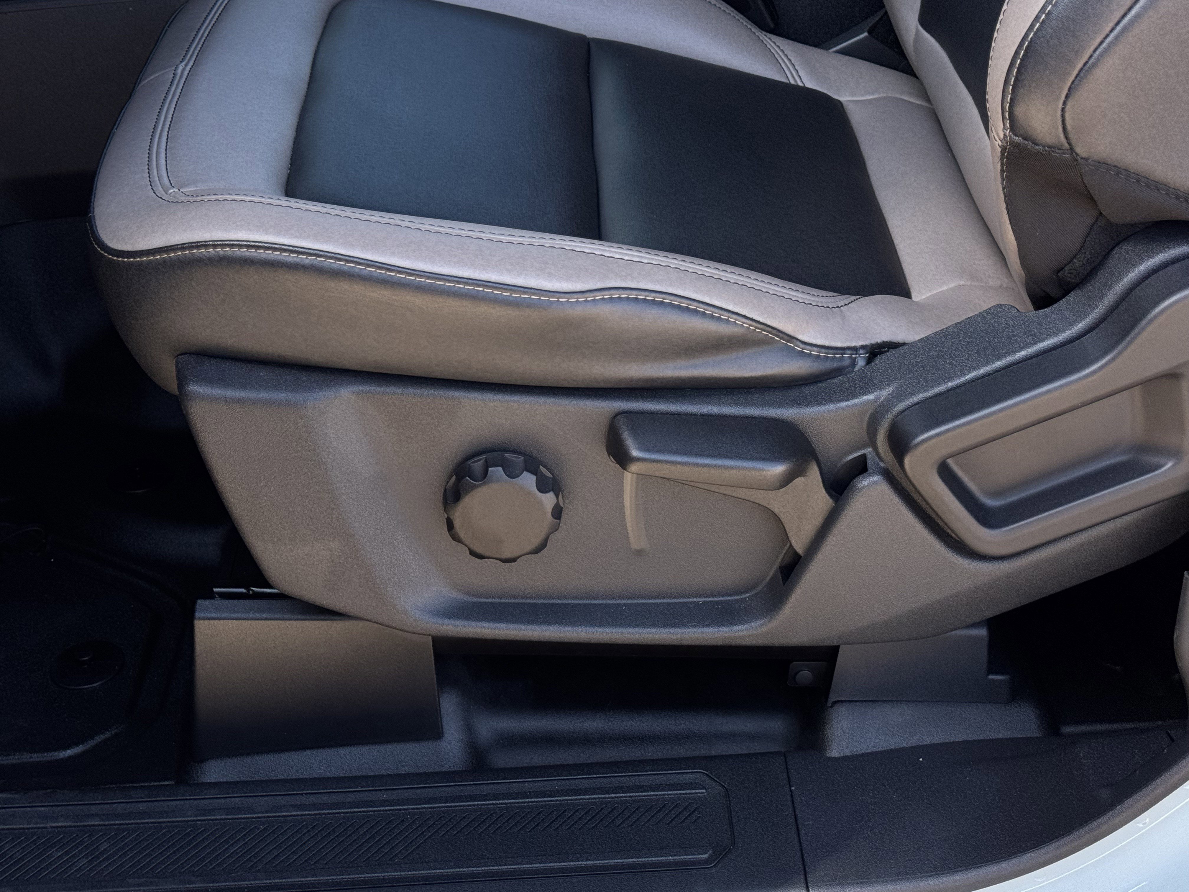 Certified 2024 Ford Bronco Big Bend image 12