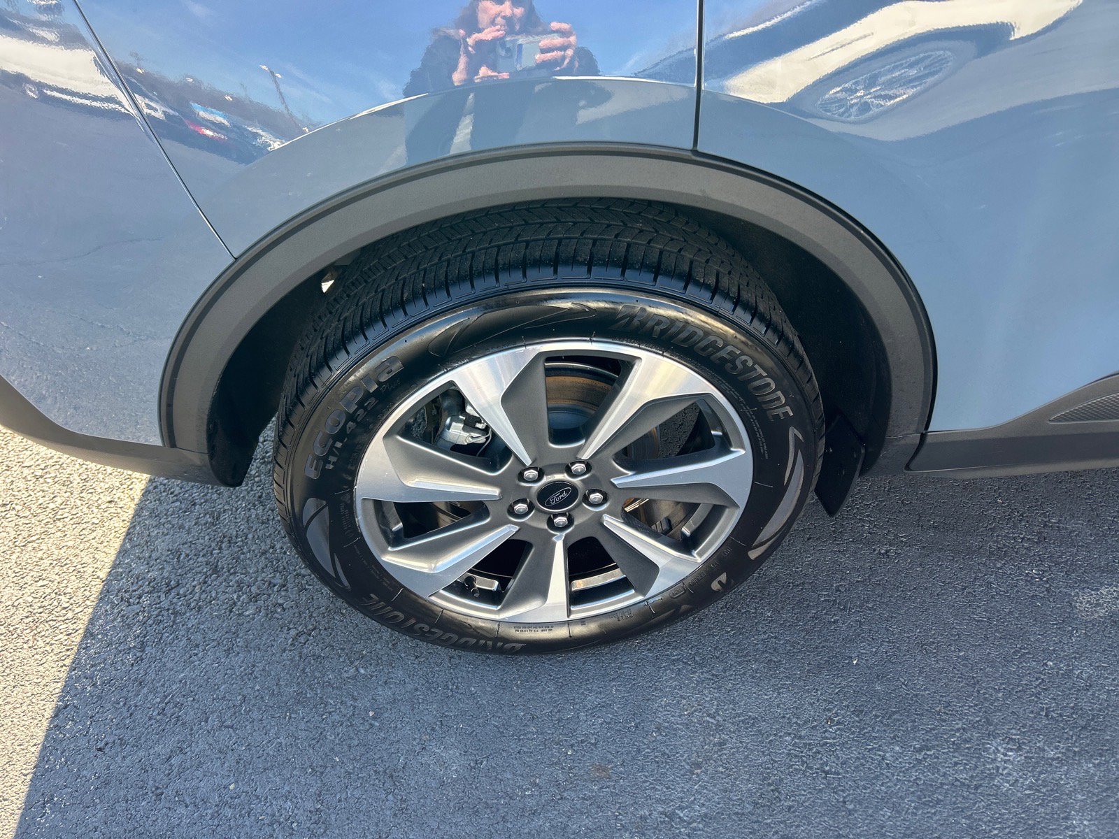 Certified 2025 Ford Escape Platinum image 31