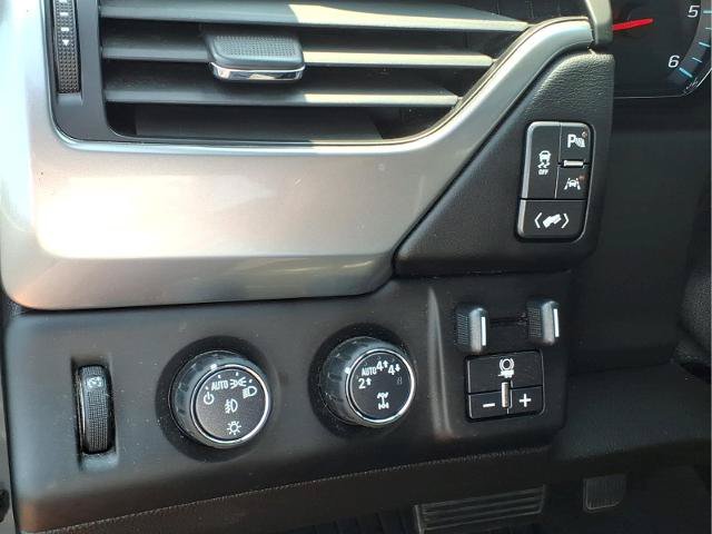 Used 2019 Chevrolet Tahoe LT w/ LT Signature Package AWD/4WD image 19