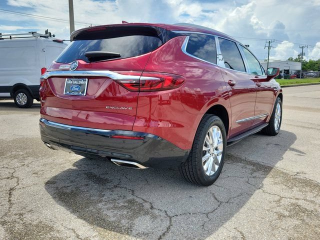 Used 2018 Buick Enclave Premium w/ Experience Buick Package FWD image 6
