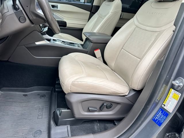 Certified 2021 Ford Explorer Platinum w/ Equipment Group 601A AWD/4WD image 34