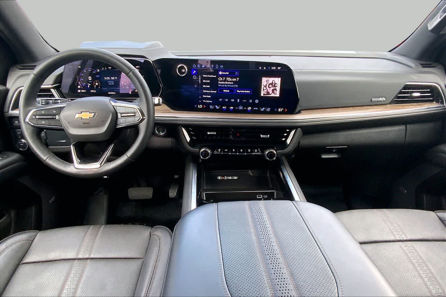 Used 2025 Chevrolet Tahoe High Country AWD/4WD image 30