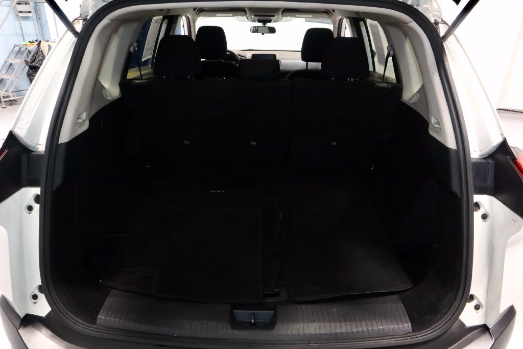 Used 2023 Nissan Rogue S FWD image 14