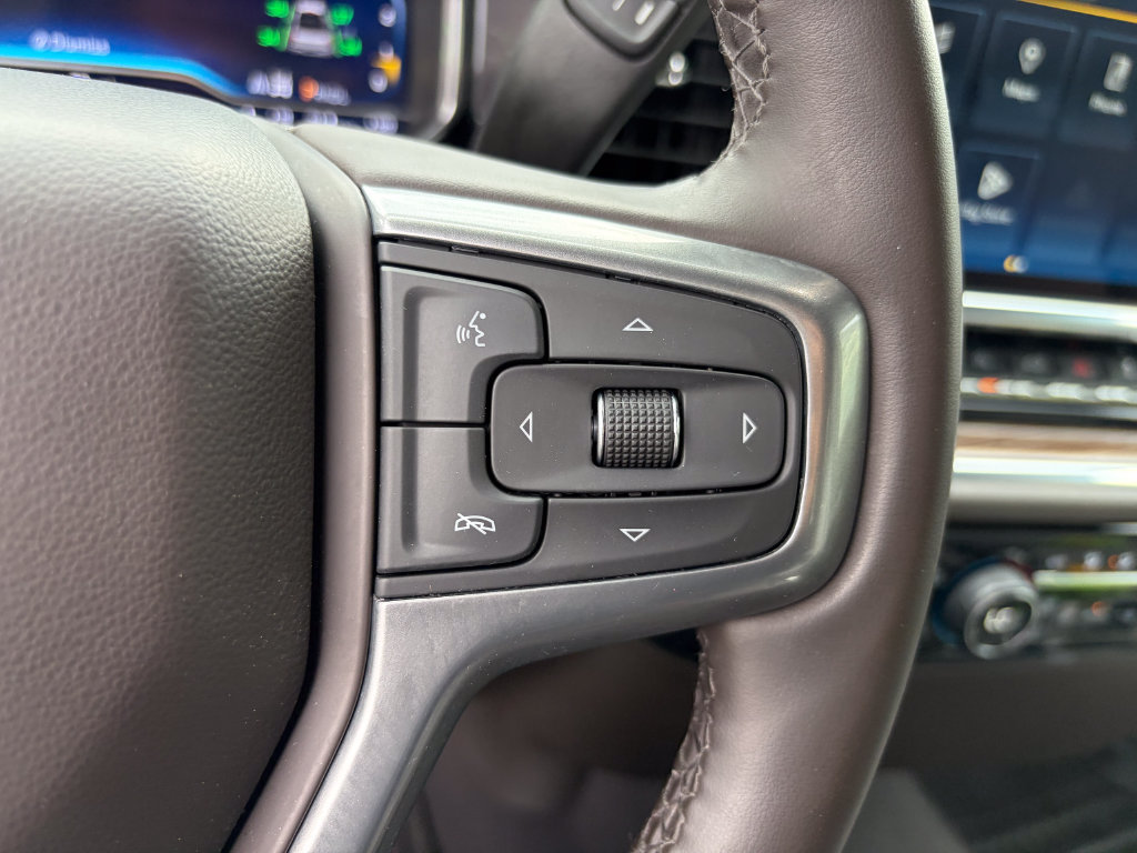 Used 2024 Chevrolet Silverado 1500 LT w/ Leather Package AWD/4WD image 28
