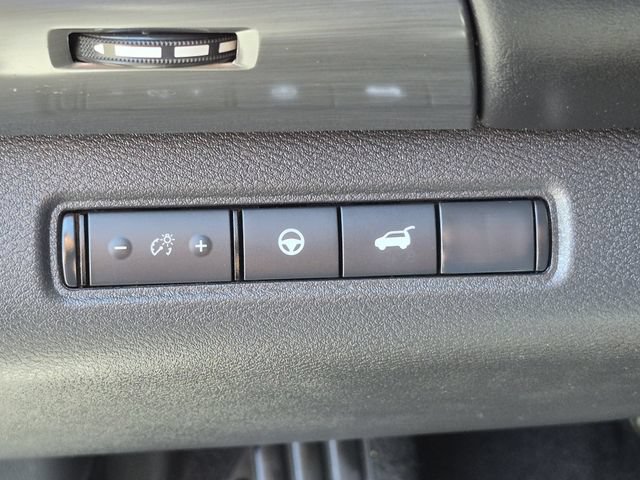 Used 2025 Nissan Pathfinder SL AWD/4WD image 13