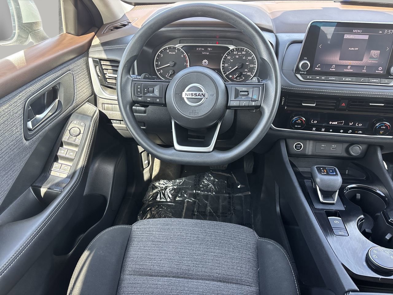 Used 2021 Nissan Rogue SV image 19