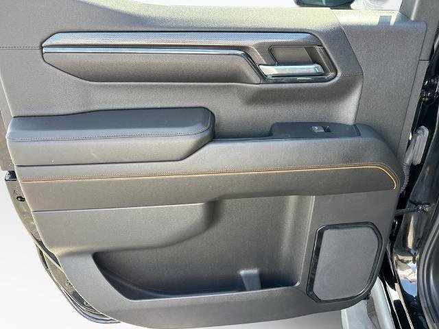 Used 2024 GMC Sierra 1500 AT4 w/ Technology Package AWD/4WD image 19