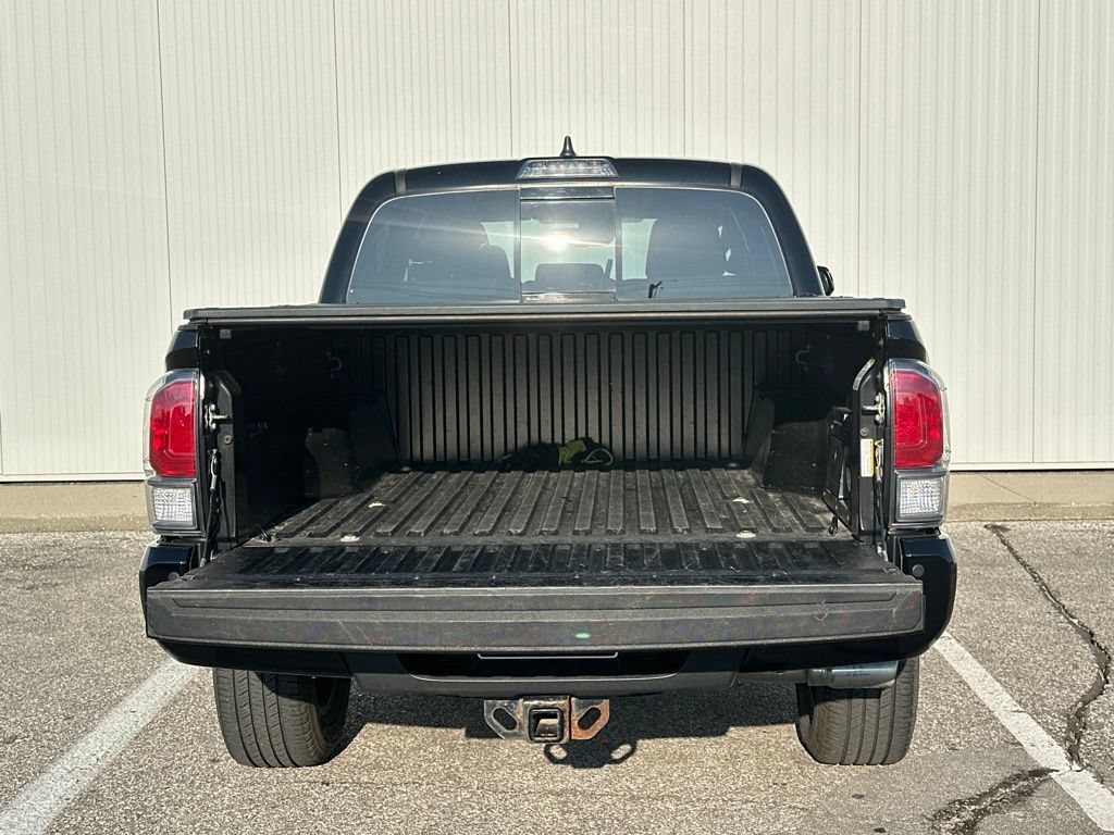 Used 2020 Toyota Tacoma TRD Sport w/ Technology Package AWD/4WD image 22