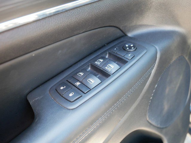 Used 2020 Jeep Grand Cherokee Limited w/ Trailer Tow Group IV AWD/4WD image 16