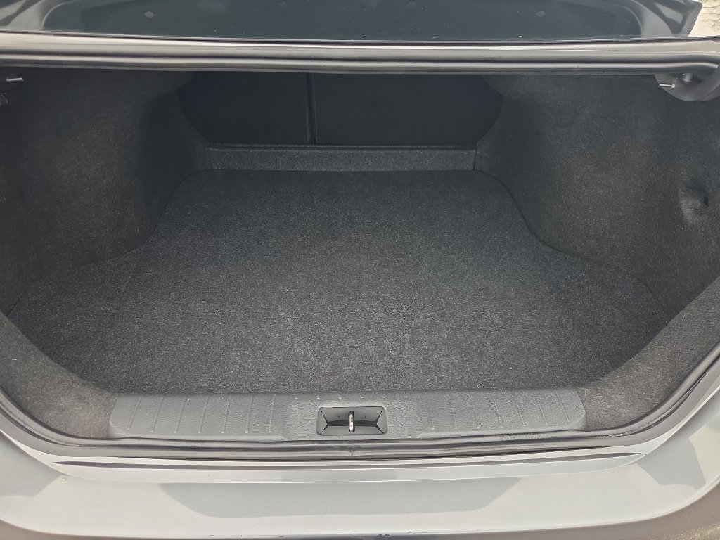 Used 2023 Nissan Sentra SV FWD image 8