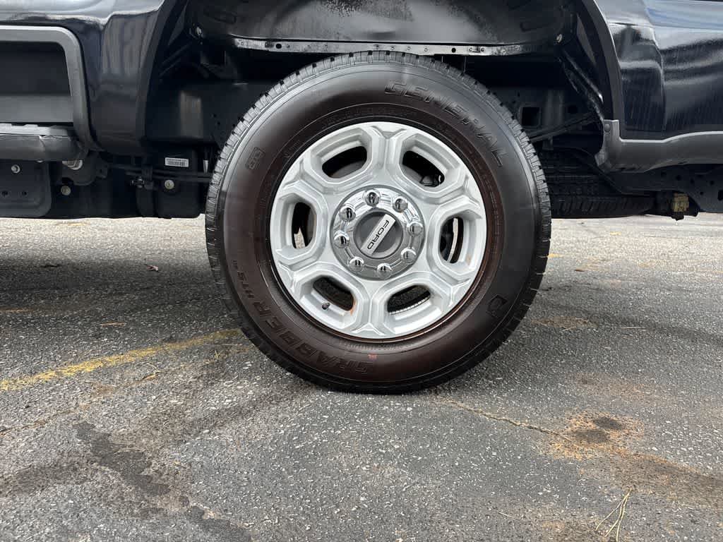 Certified 2025 Ford F250 XLT AWD/4WD image 32